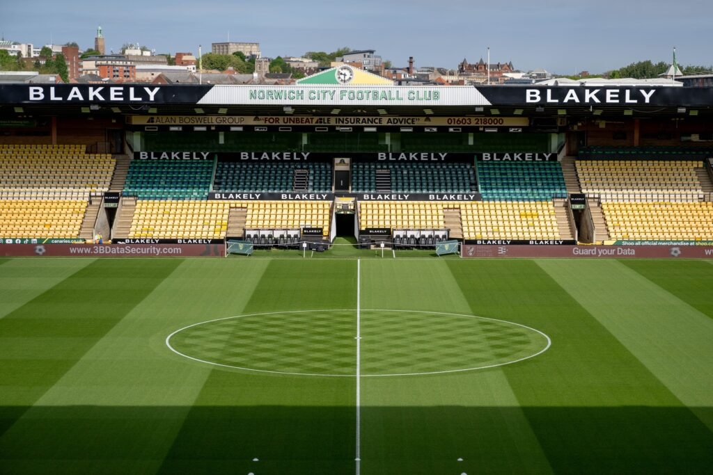 Heart-of-Norwich-City-FILD